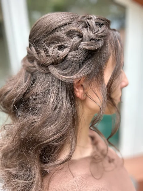 Frizura · szalon